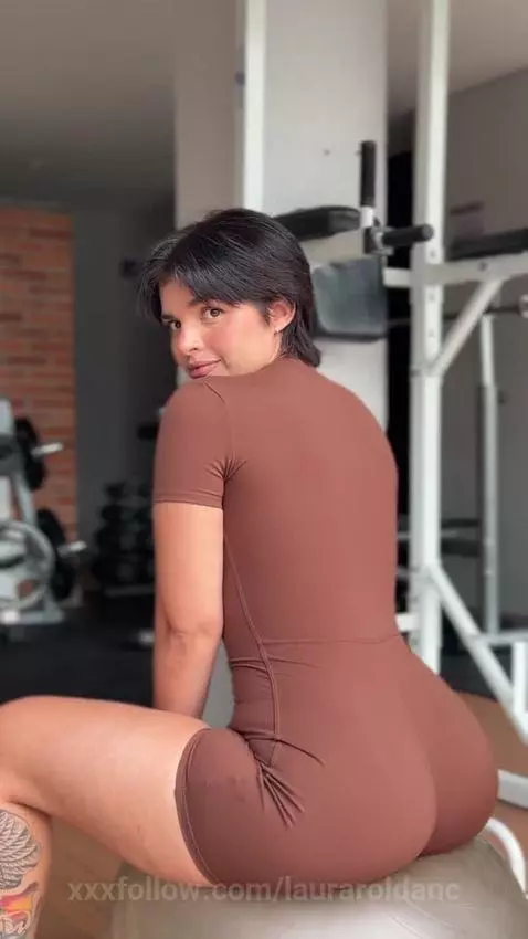 Imagine me sitting right on you… 😈🍑✨ by lauraroldanc