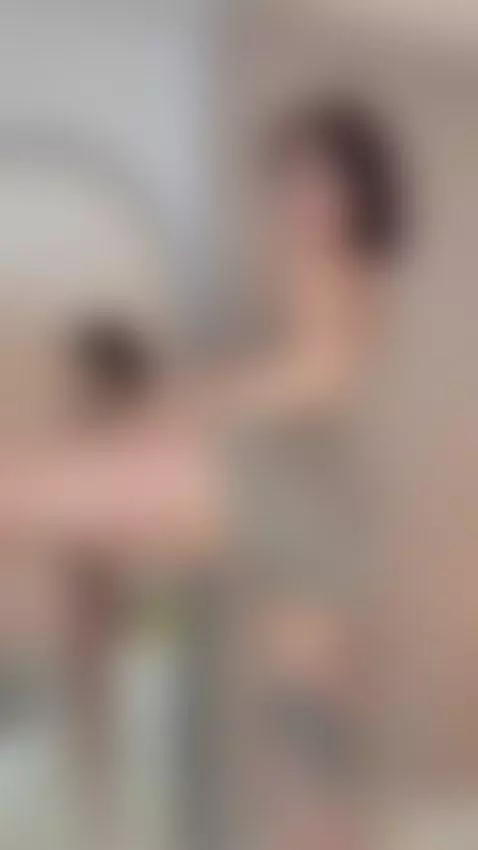 Can you imagine being behind this mirror? 🔥 Find out for you... by lauraroldanc