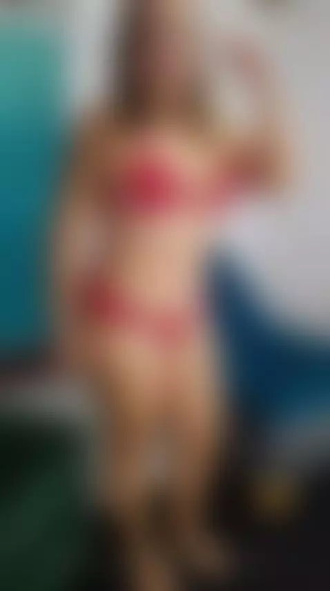 ME PRESENTO by livianax19