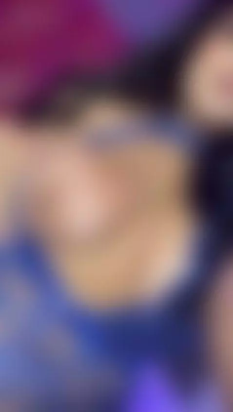 Hot Latina just for you by sussierogers