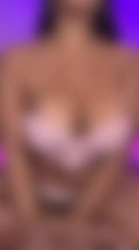 Happy saturday! Come and chill with me <3 by sussierogers