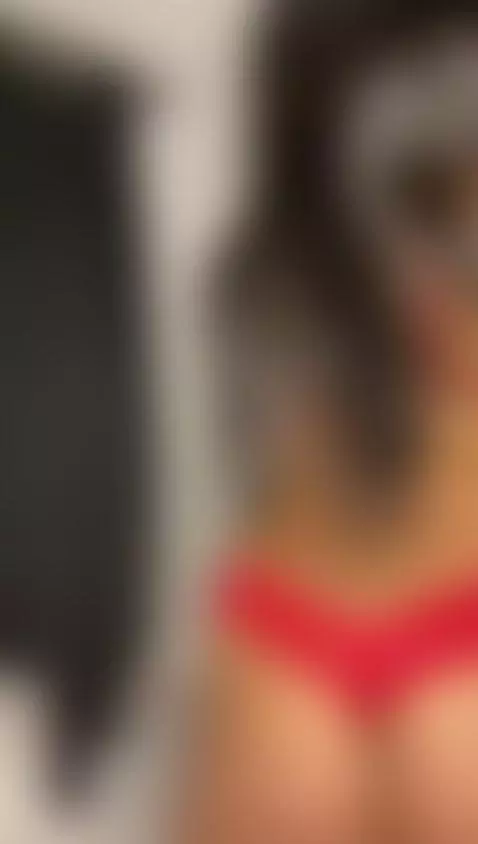 chubby, bigass, bigboobs by sussierogers