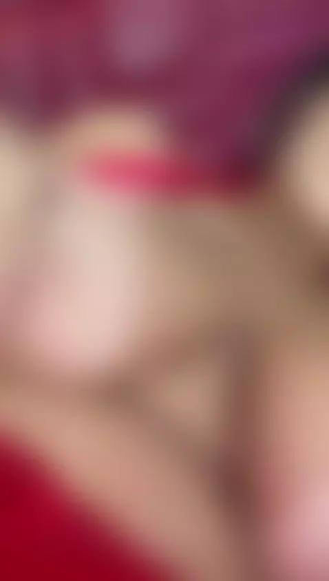 curvy, bigboobs, glasses by sussierogers