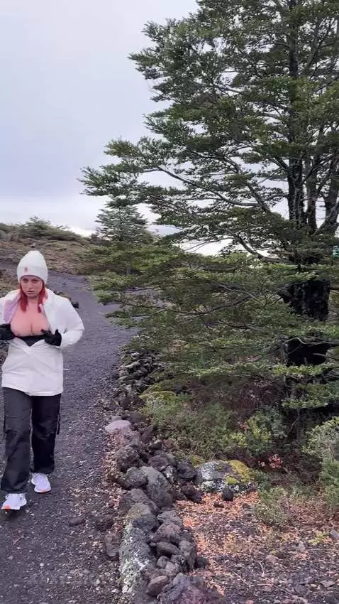 Instagram @carogommeez 
FUCK IN THE MOUNTAINS 😈⚠️🔥 by amycoquettecb