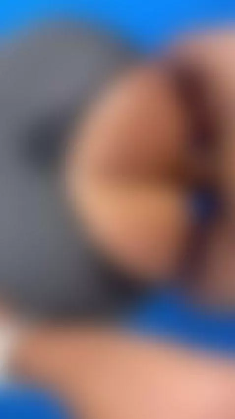 chaturbate.com/amy_coquette
Instagram @carogommeez
El final ... by amycoquettecb