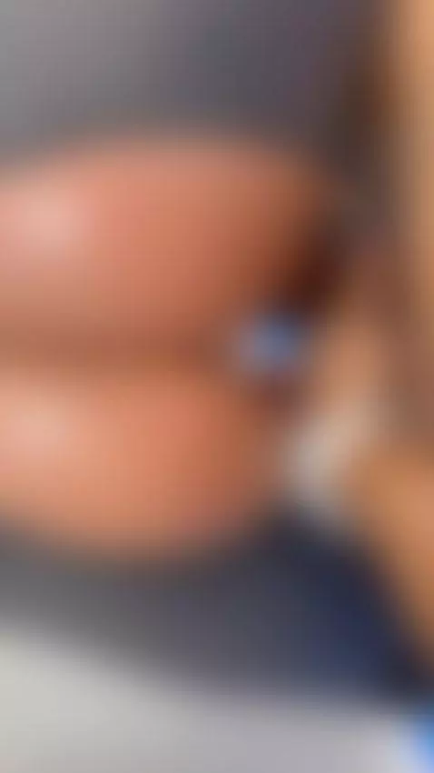 chaturbate.com/amy_coquette
instagram @carogommeez by amycoquettecb