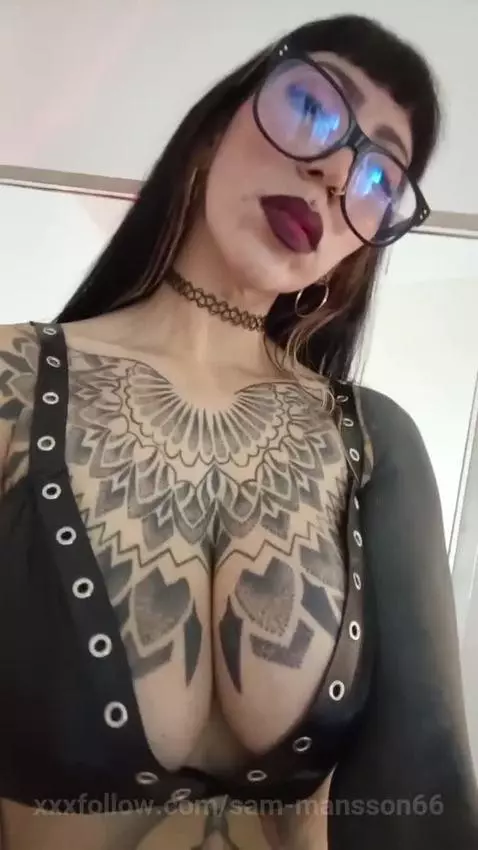 🔥 Who said latex couldn't be irresistible? 🔥
I'm now live by sam-mansson66