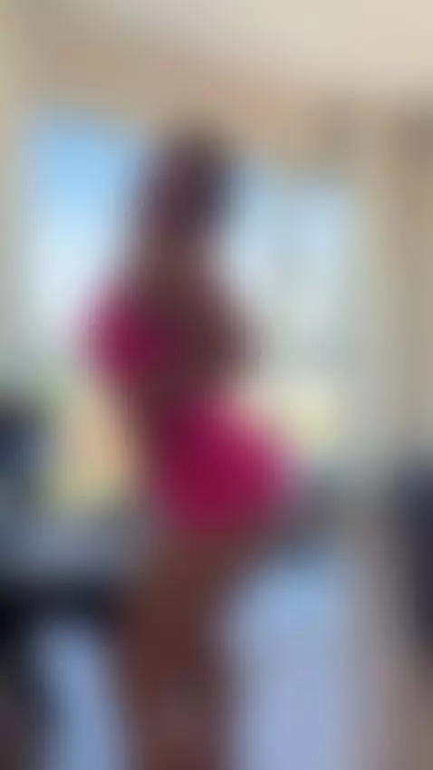 Do u like my pink dress??? by keiitlyn