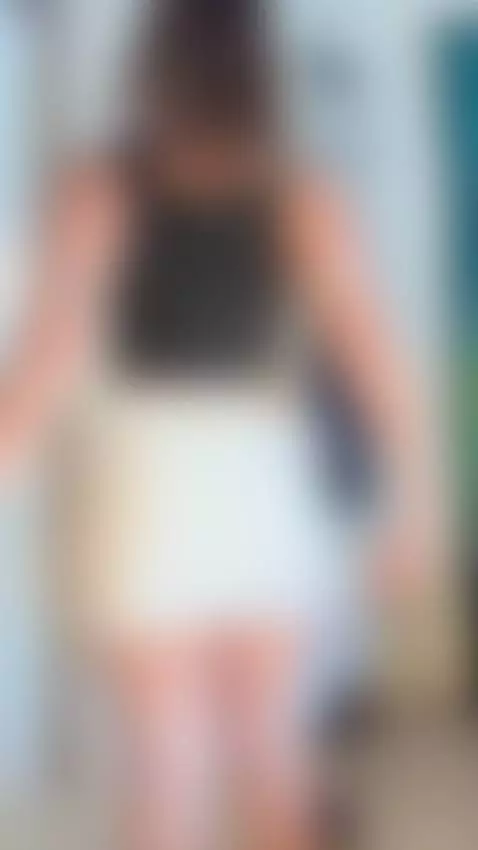 Just chose one pink hole🫣 ? by keiitlyn