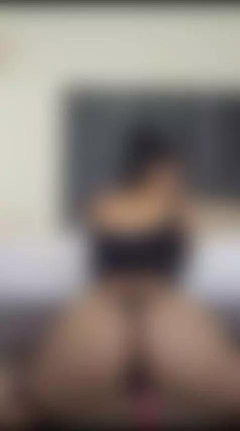 I'm hot by amii-ortega