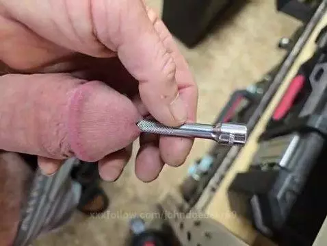 Long cock insertiin by johndoedeer69