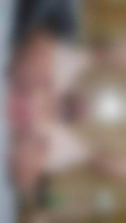 spreading my hole by johndoedeer69