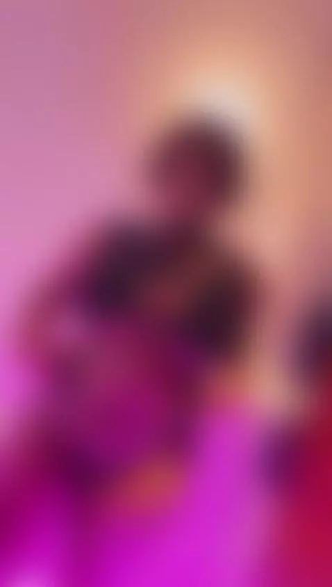 In my live , im naked! by betsybennet