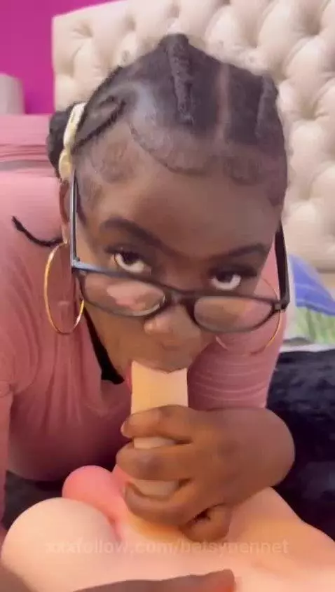 Come here for the best blowjob of your life 🤤
https://www.ca... by betsybennet