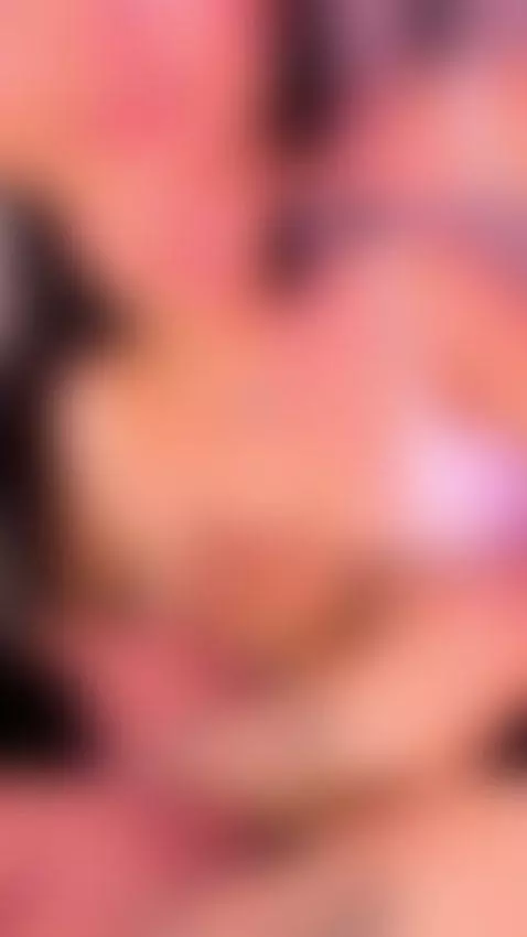 The baby wants milk 🍒🥛 by emmy-turnner