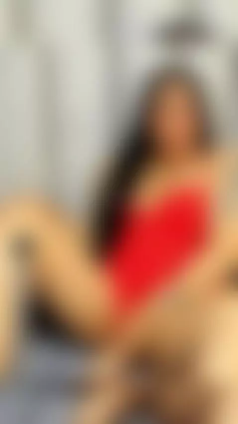 Do you want to break my pussy? We have a new toy that I want... by laiia-page