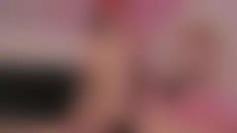 Dancing red uwu by bonniecute