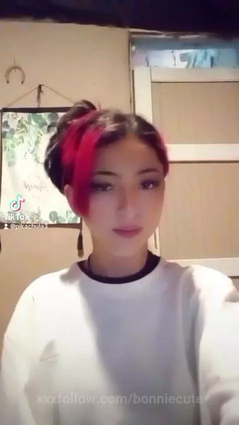 Queen never cry by bonniecute