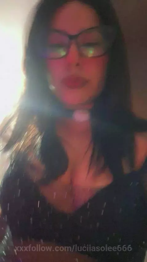 I uploaded new content to my special page, are you coming?
h... by luciiasolee666