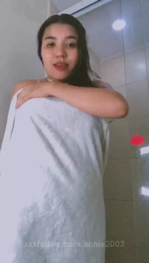 Join me for a nice shower to cool off this cold! Warm yourse... by annie2003