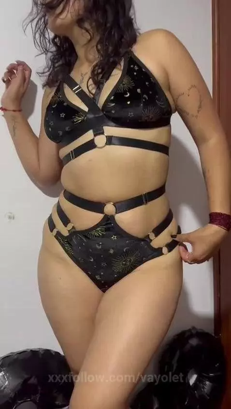 tu reina latina by vayolet