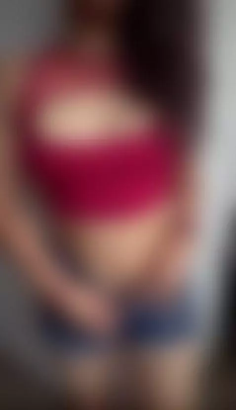 I am a Latina, with heat by vayolet