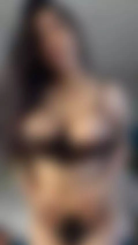 Very hot by camilabetancourt