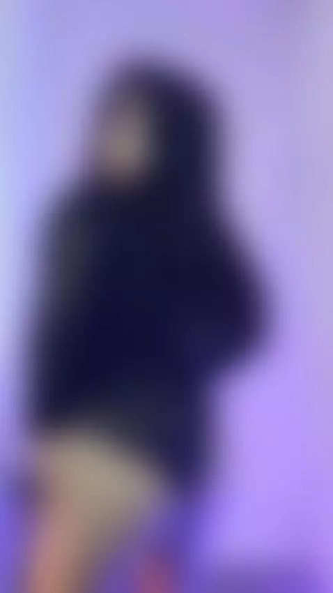 I want to moan loudly while my curves shake for you 🥵 by camilabetancourt