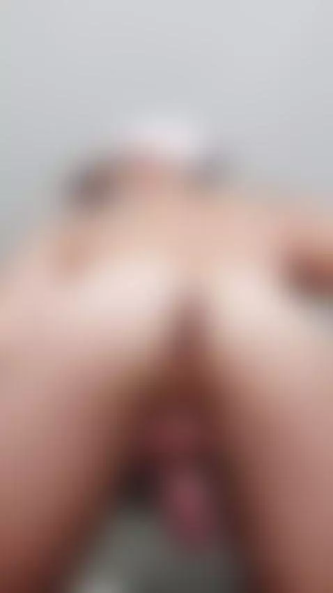 Así amanecimos hoy ☀️🍑 by itstrippygeek