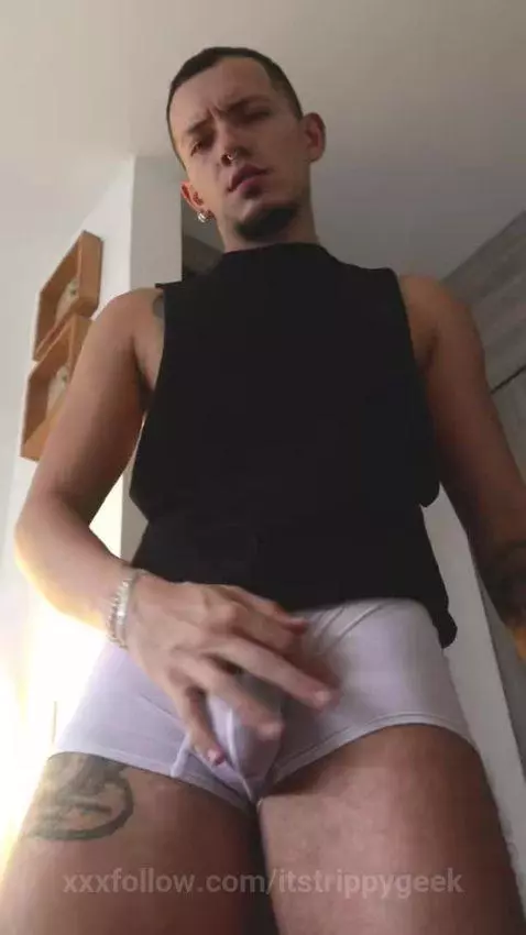 all my content🥵 + chat 💬 =  Onlyfans by itstrippygeek