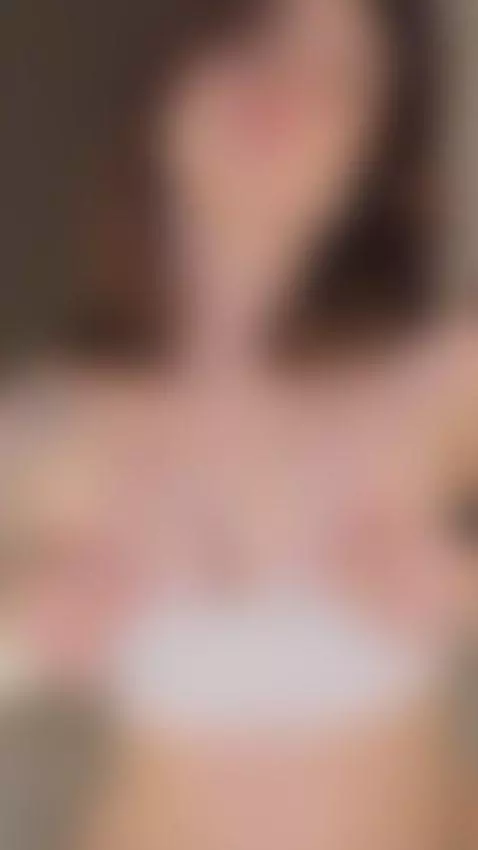 look at my eyes, my eyes was higher 😅 by bellalita