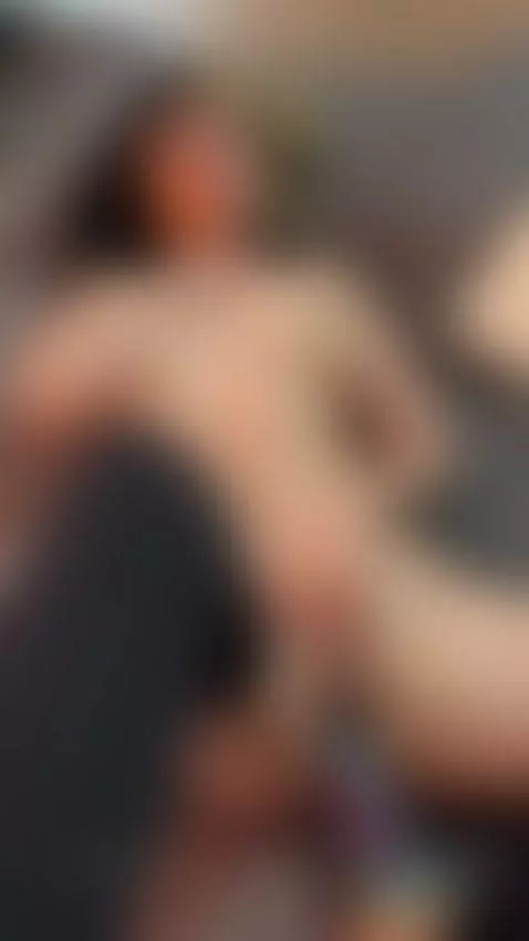 https://www.camsoda.com/es/jeannesabatier   I just got horny by jeannesabatier