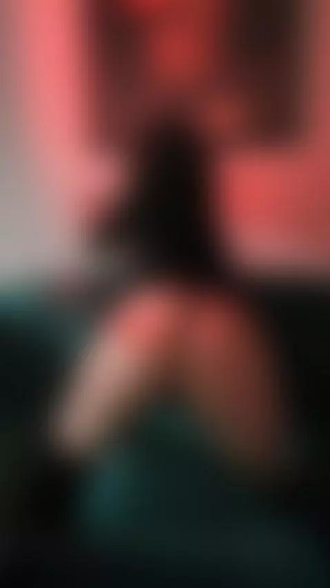 https://www.camsoda.com/jeannesabatier?id=jeannesabatier    ... by jeannesabatier