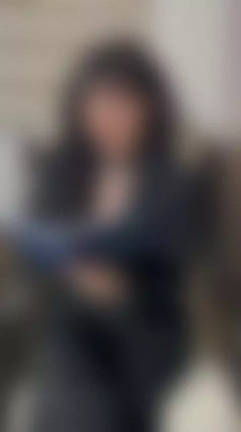 https://www.camsoda.com/jeannesabatier  one of my favorites by jeannesabatier