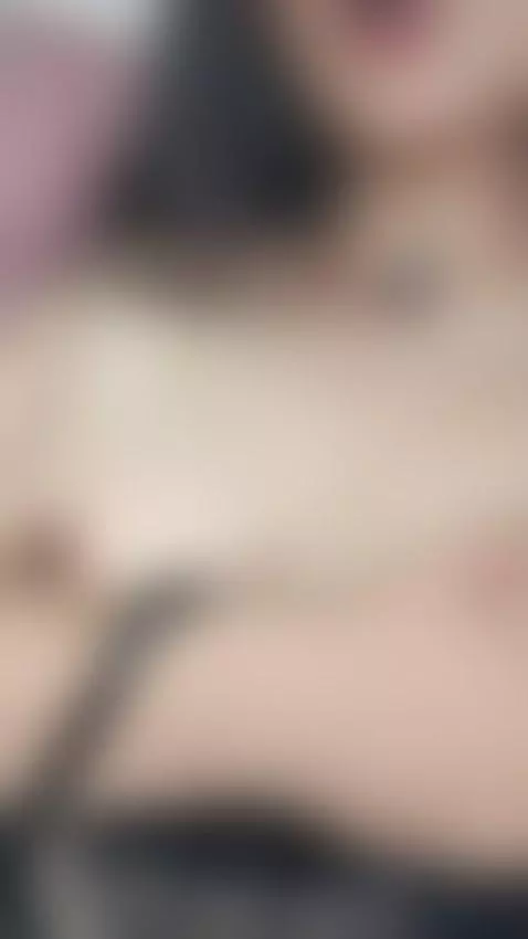 Your sexy girl is here, go to say: Hello! 🤞😏 by milu-cardenas