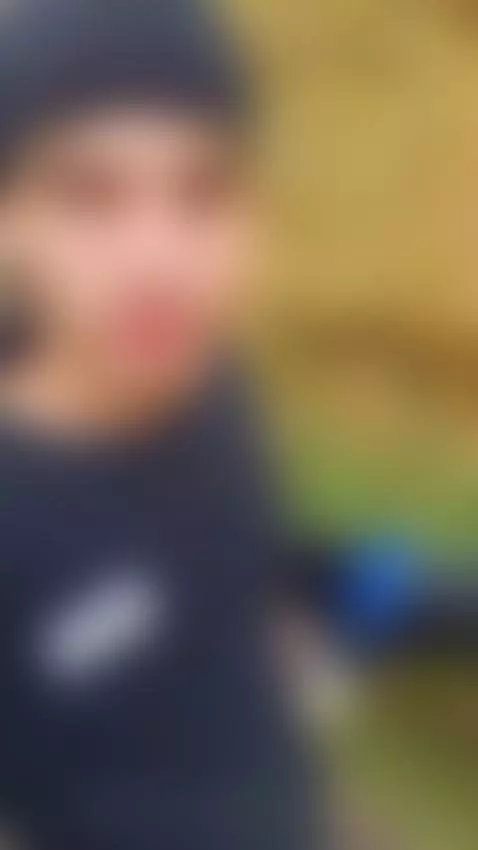 walking the dog
 paseo con el perro by arieslatin11