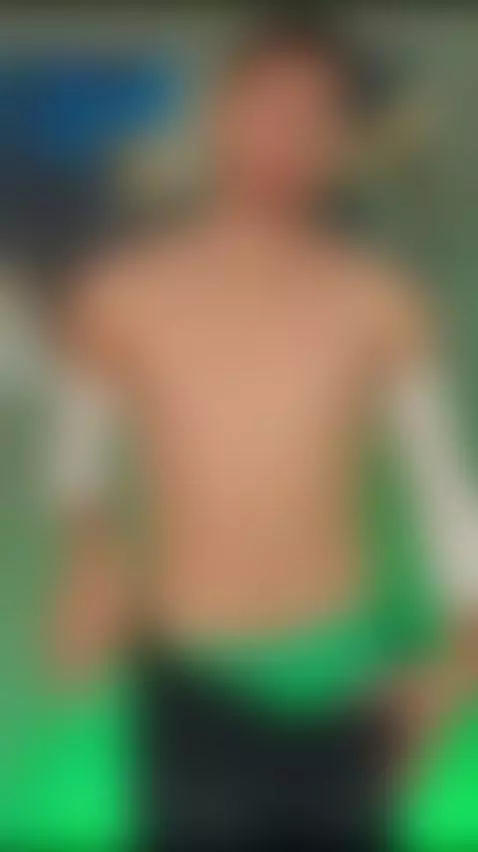 Ven aqui, desnudame y bailemos juntos by 123xxxaaron