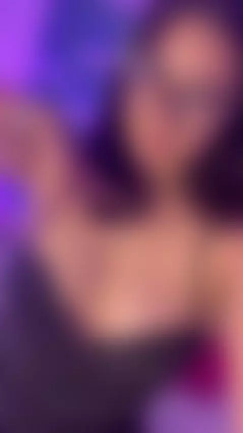 ALERT: Thirsty secretary of sex!  🤤😈 by miilaklum