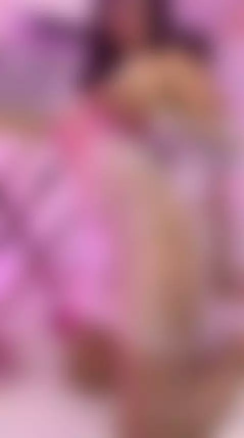 Ready to sweat just looking at me?😈🔥 by miilaklum