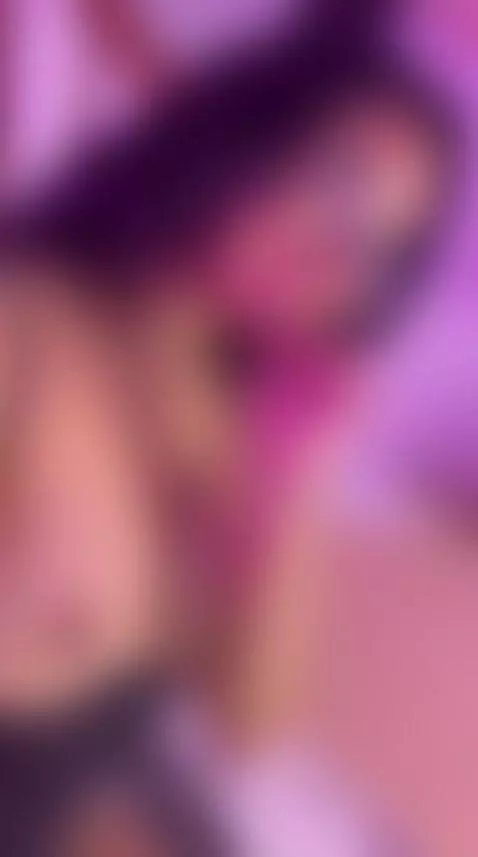 There is something that I don't wear ... just for you 🤤🔥💋✨👅🥵... by miilaklum