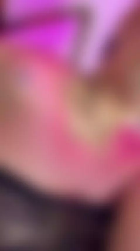 hey babe I'm waiting for you I love seeing you 😈😏 by miilaklum