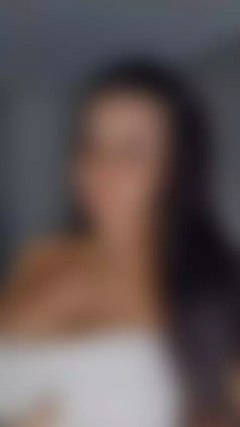 I came out of the shower that horny 🔥🔥 by julivillafanie