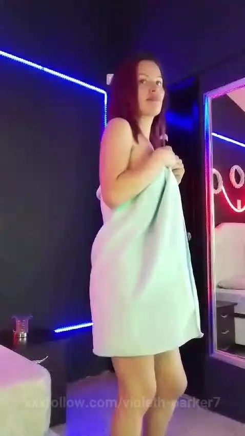 I know you would love to see my nice naked body ... by violeth-parker7