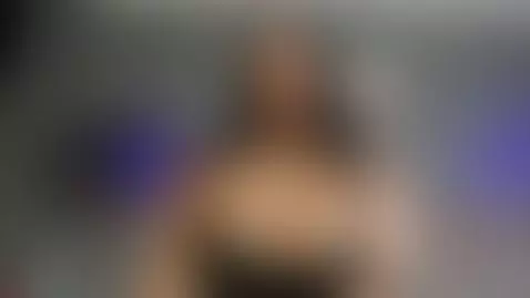 Look at me by simonephill