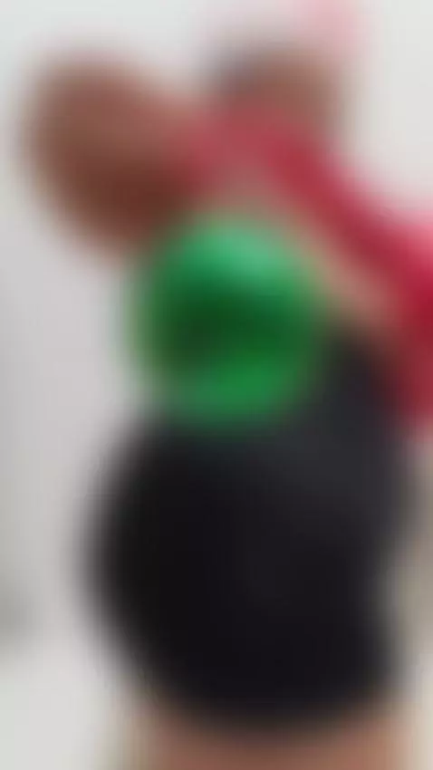 Play with my huge ass by miia-bennet