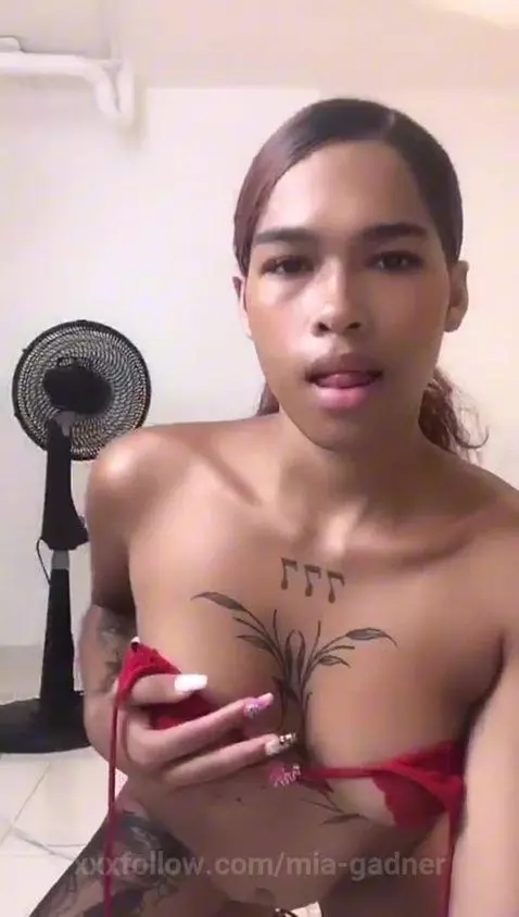 ¡¡ CLOSE THE WEEK YEAH!!🦋 by mia-gadner