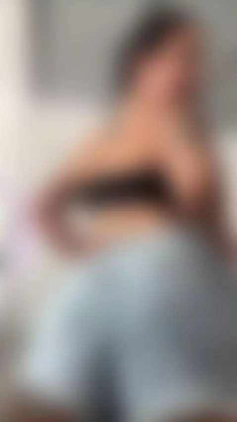 I really wanna take this off and sit on your lap👅 by fflordeliz