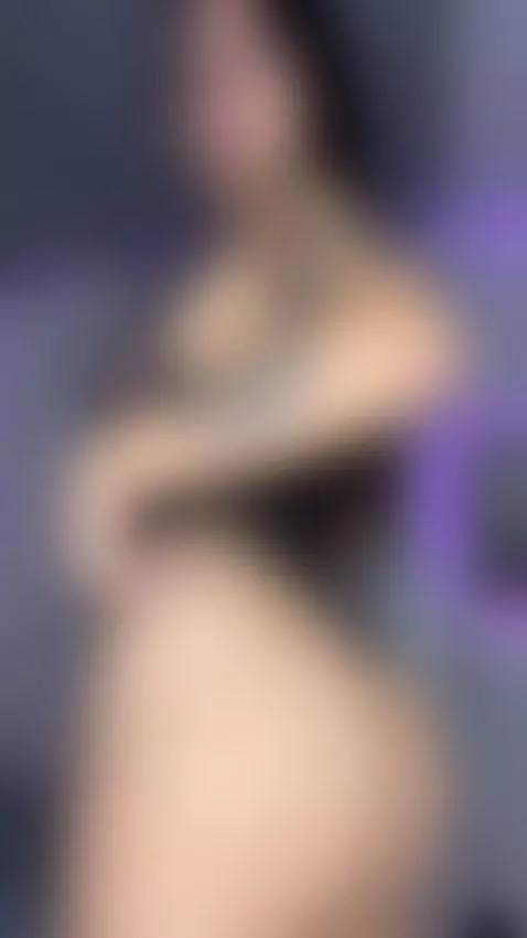 Do you want me to strip it off for you, papi? by fflordeliz