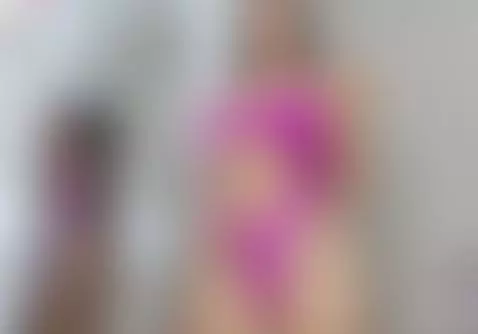 https://chaturbate.com/queen_antonella_oficial/  &  https://... by queen-antonella-oficial
