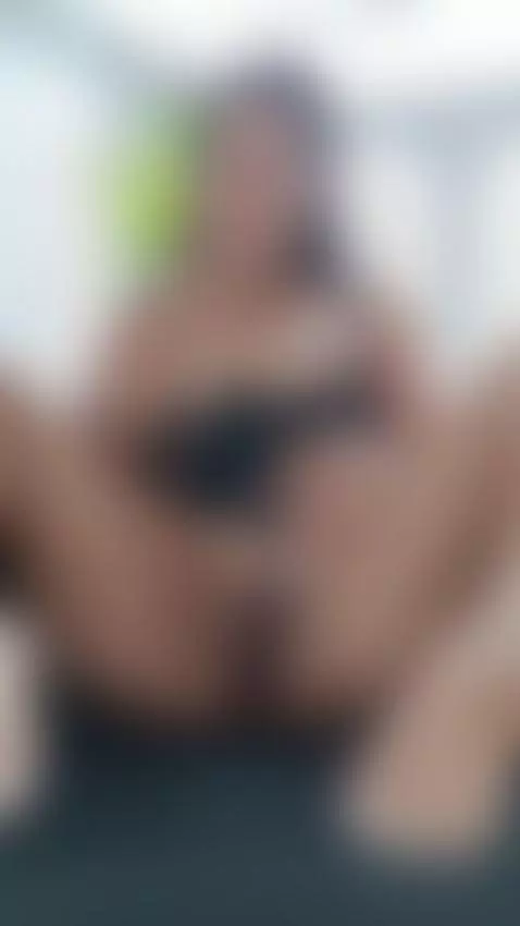 Touch me slowly. by bella-jackson69